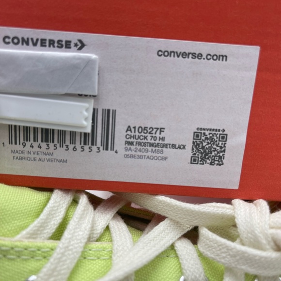 Converse Men’s A07428C
CHUCK 70 HI
CITRON THIS/EGRET All Star High Top Sneakers - Picture 14 of 16